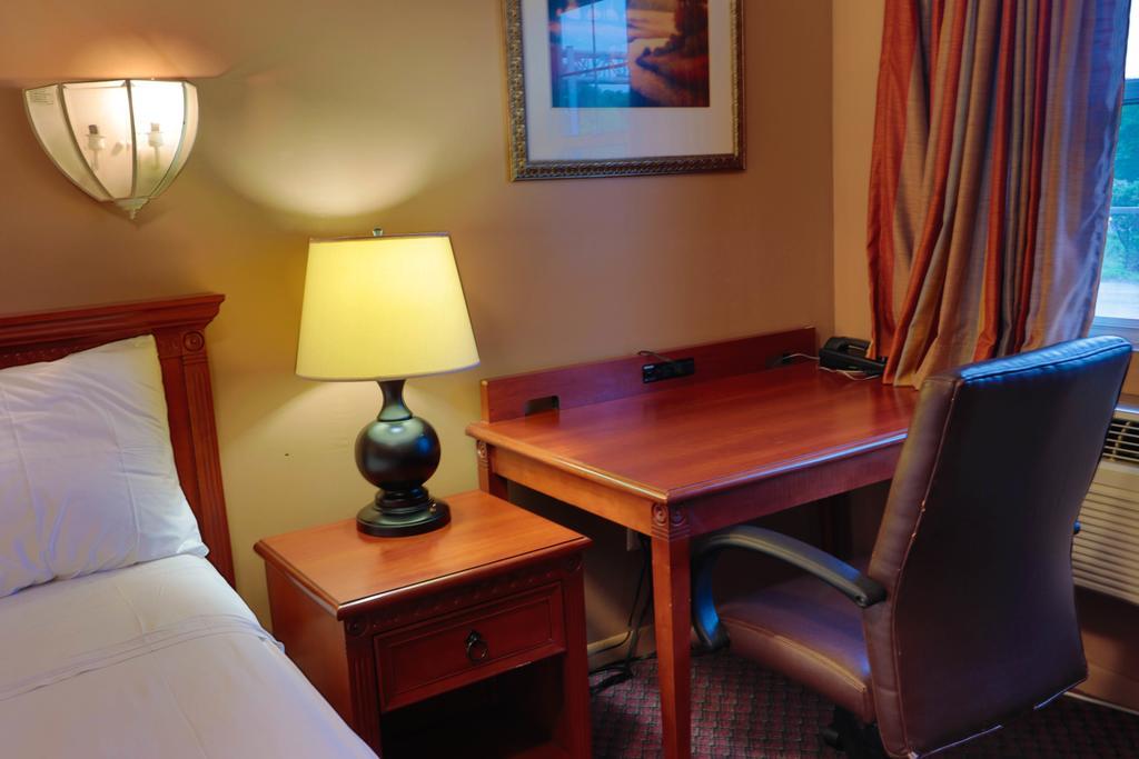 Red Carpet Inn Берлин Экстерьер фото